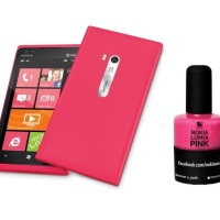Nokia lancia lo smalto da abbinare al Lumia 900 Pink